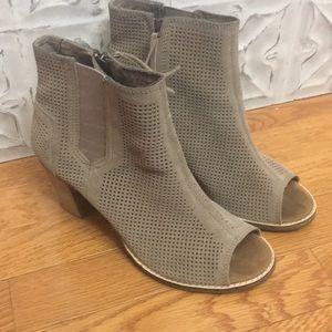 Toms Majorca Peep Toe Shoes